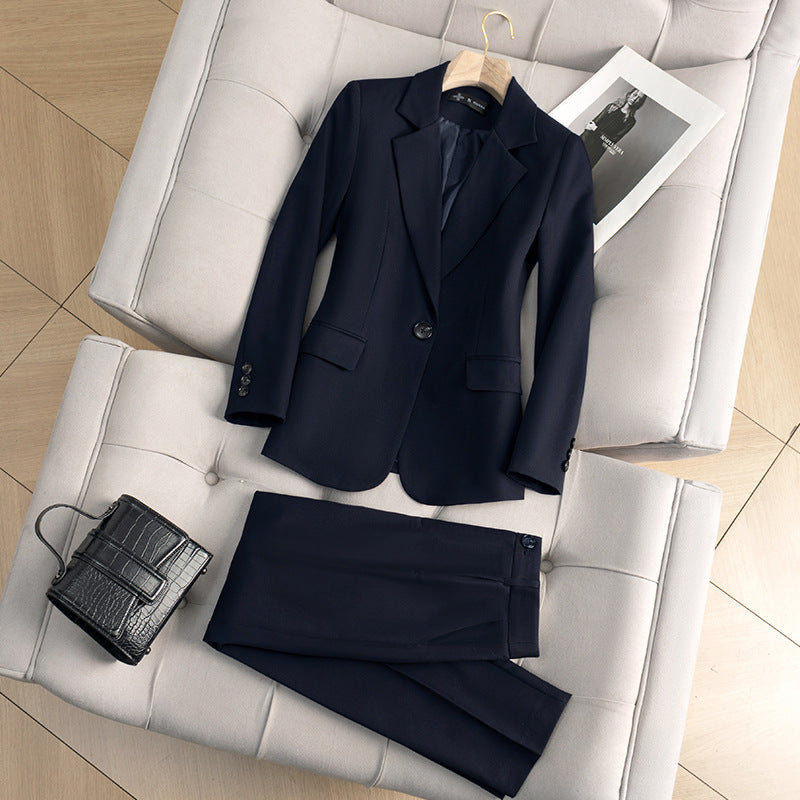 Senior Gray Suit Business Women